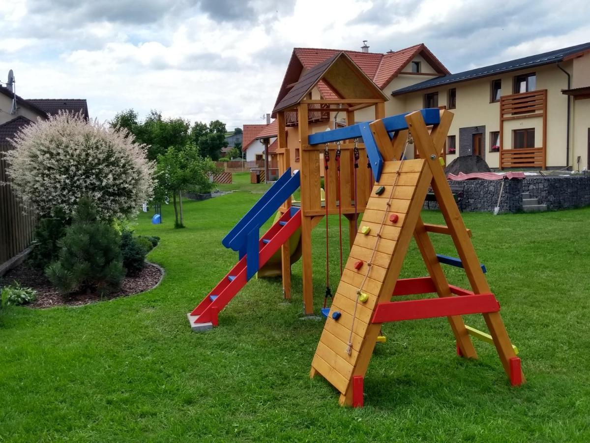Ademi Apartments Smrečany 外观 照片